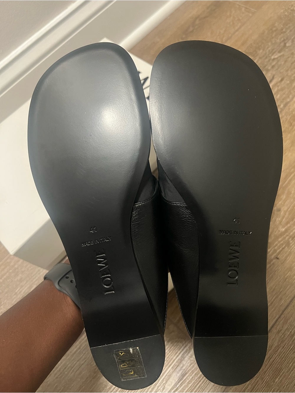 Loewe Toggle Flat Sandal - Picture 4 of 7